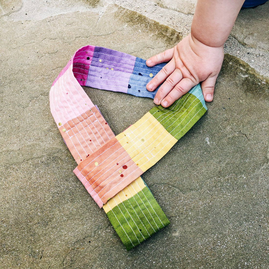 Quilted Stroller Strap (using Pippilotta Quilt sewn leftovers!)